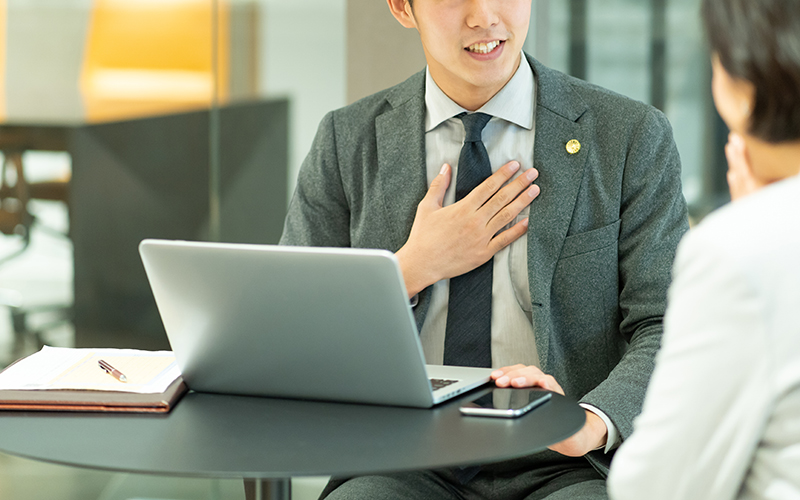 難しい内容のご依頼でもお話をしっかりと伺い、当社で対応できる内容または対応が難しい内容をご説明し、お客様の思いに寄り添います。